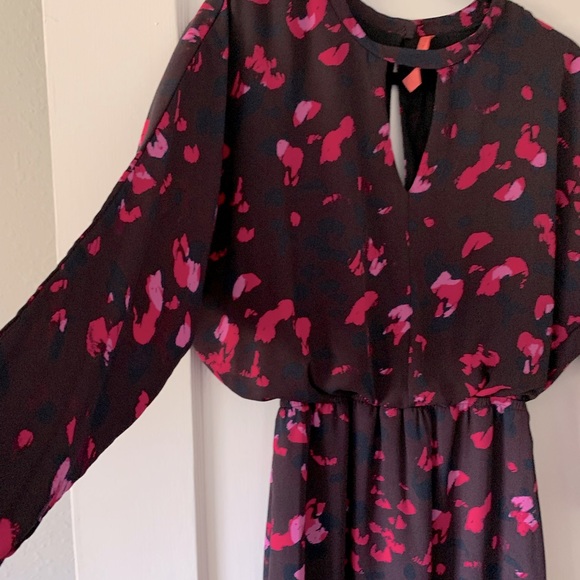 Keyhole Mini Dress with Dolman Sleeves Size S Animal Print - Picture 4 of 6